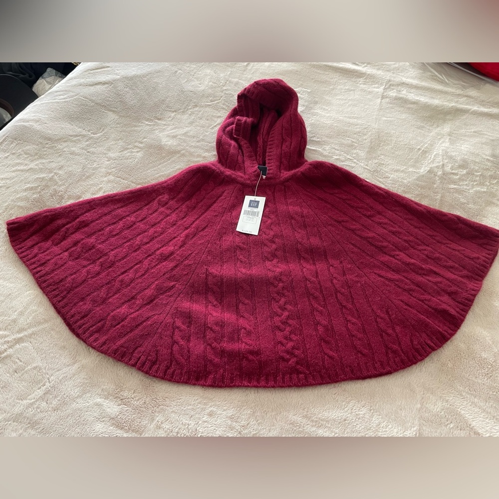 GAP toddler CASHMERE poncho Burgundy Brand New Never worn size 2-3